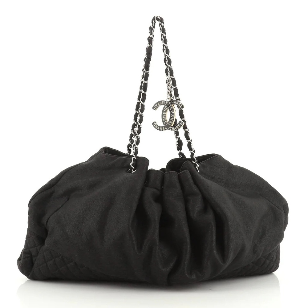 CHANEL Black Shoulder Bag - Picture 2 of 9